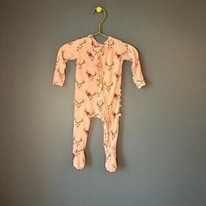 Posh peanut Clarice reindeer ruffle‎ footie